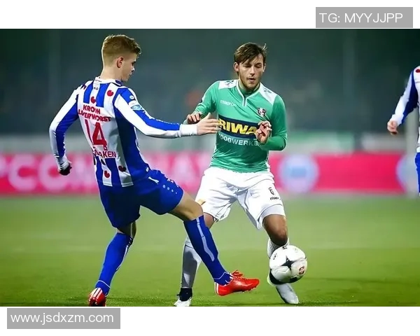 多德勒支与赫尔蒙特的激烈对决揭示了足球战术的新趋势与球队实力的较量