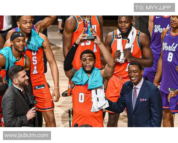 扎克拉文的篮球之路：从新秀到全明星的辉煌历程与成长故事