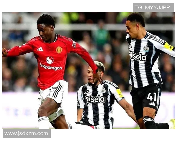 曼联与尤文激战正酣大球大战引发球迷热议与期待