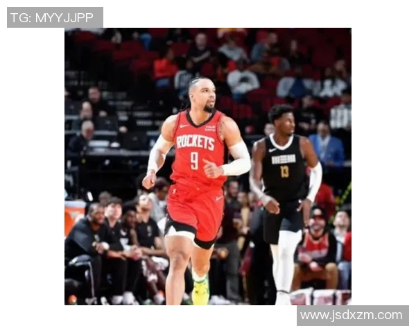 火箭队与活塞队激战11月1日期待精彩对决与球星表现 火箭队与活塞队激战11月1日期待精彩对决与球星表现