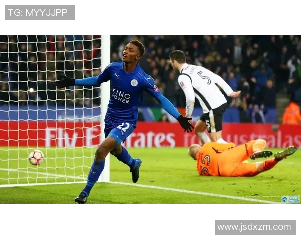 珊卡洛斯与格雷西亚的激烈对决揭示足球战术的新趋势与未来发展