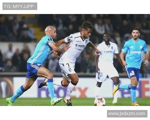 费耶诺德主场迎战乌德勒全力争胜展现强队风范