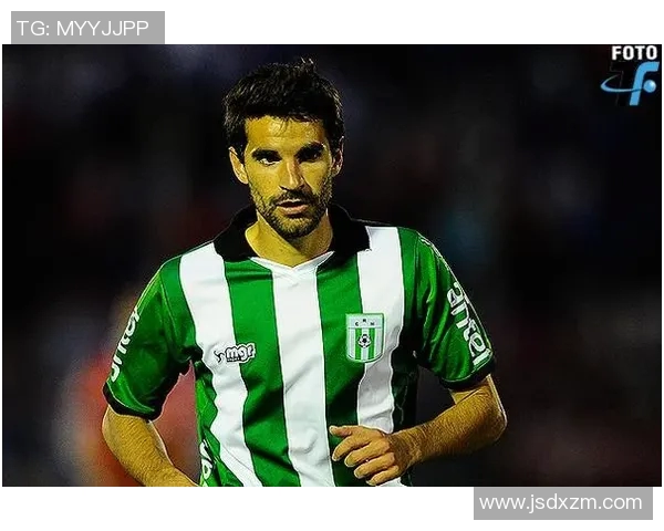 迈尼昂的崛起与挑战：从新星到世界级门将的奋斗历程