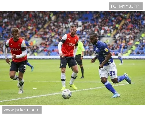 雷丁与斯蒂文尼奇的激烈对决展现英冠联赛的精彩魅力与竞争态势 雷丁与斯蒂文尼奇的激烈对决展现英冠联赛的精彩魅力与竞争态势