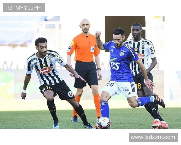 阿斯特拉与布加勒斯特的激烈对决揭示足球战术与团队合作的重要性 阿斯特拉与布加勒斯特的激烈对决揭示足球战术与团队合作的重要性